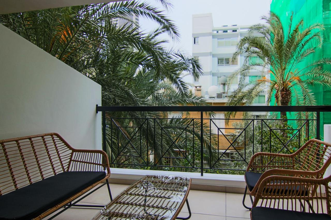 Phaedrus Living City View Luxury Iras Flat 102 Nicosia Exteriör bild